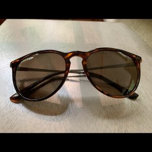 Brand new Nectar Goose Sunglasses